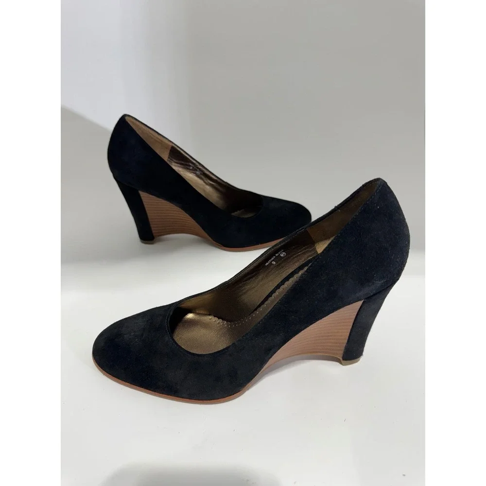 Donald J. Pliner elegant black